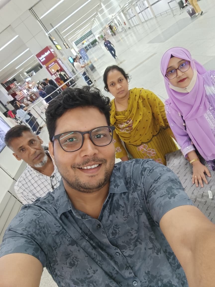 Bangladeshi patient family assisted by Healnexa coordinator at Delhi airport
