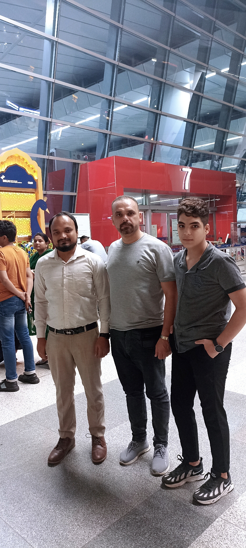Patient family welcomed at Delhi airport by Healnexa coordinator